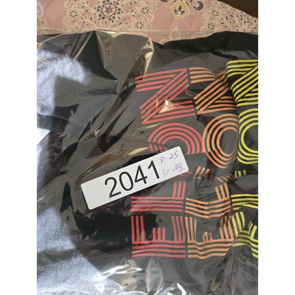 Elton John Rainbow Text Graphic T-Shirt Black XL casual colorful Cotton - Picture 5 of 5